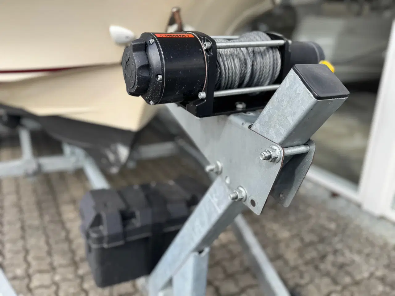 Billede 12 - 510 Cruiser med F75 Mariner 4 takt 1,6L og 1300 kg Brenderup bådtrailer