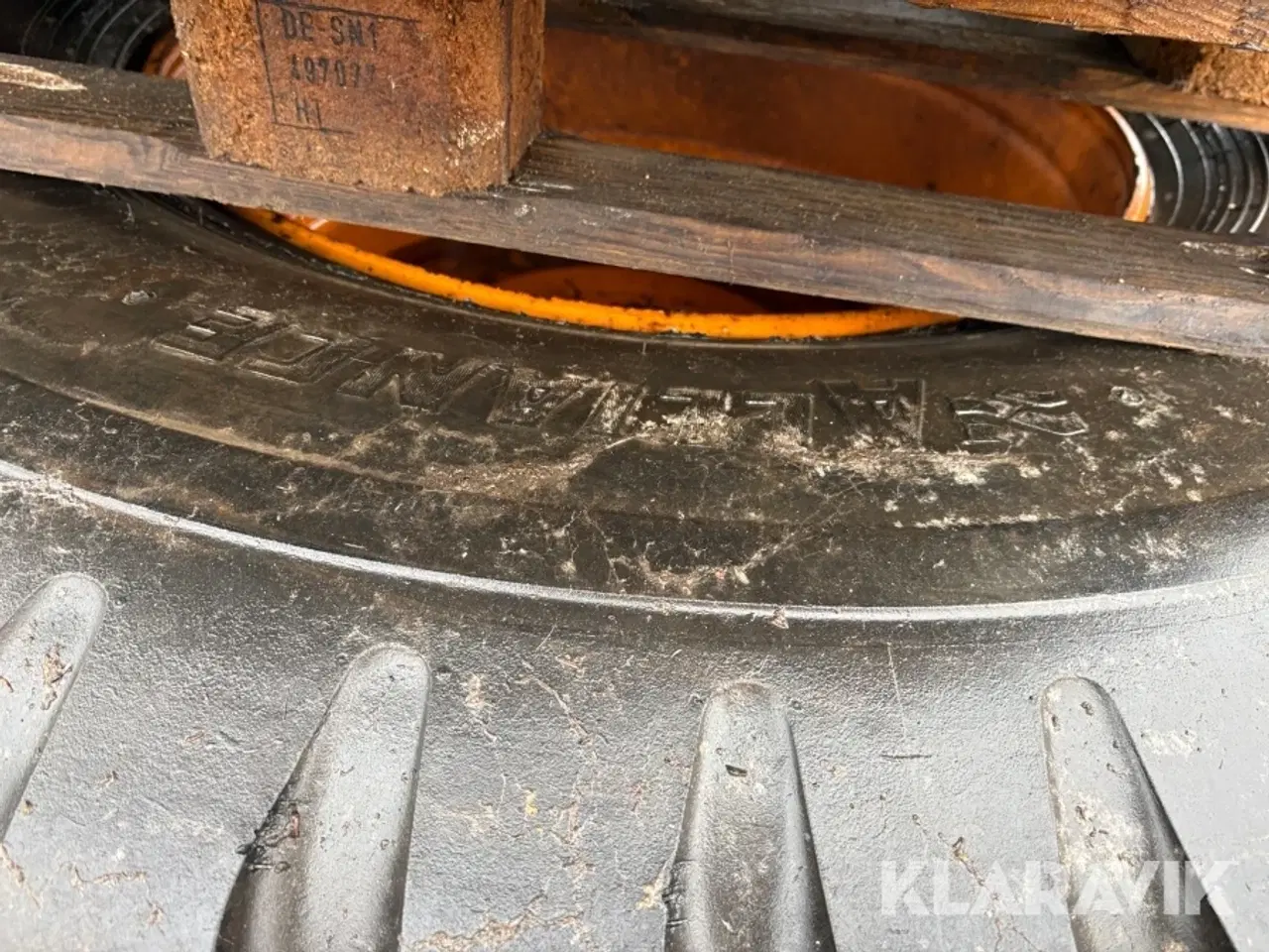 Billede 9 - Traktordæk Alliance Flotation 328 - 2 styk