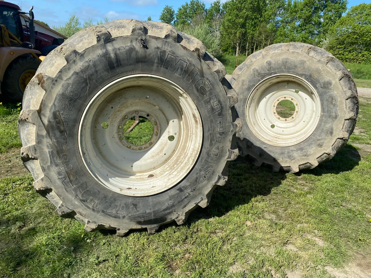 Billede 4 - 710/70-38 på 10 huls fælge 3stk