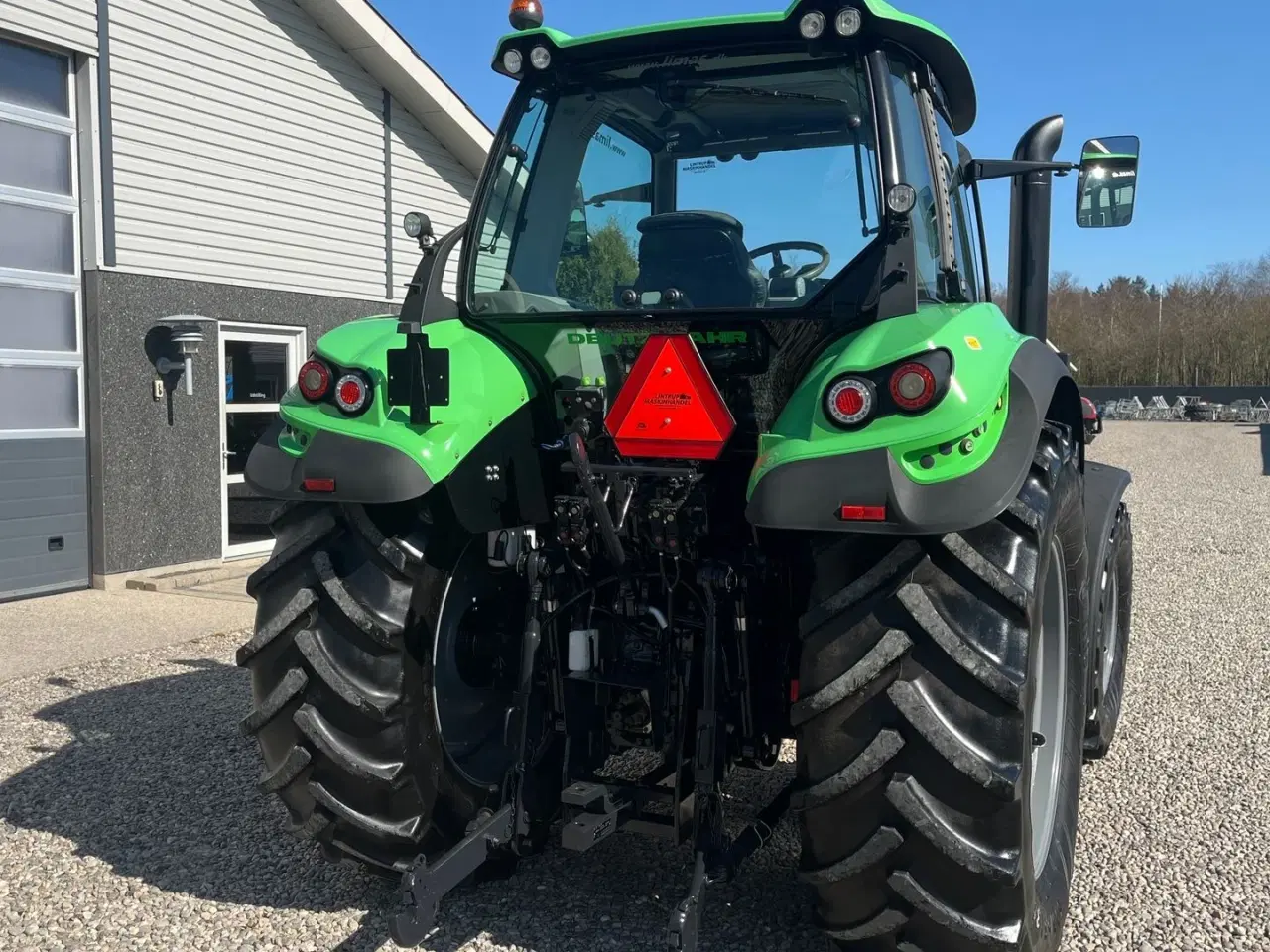Billede 14 - Deutz-Fahr Agrotron 6140 Classic Fin handy traktor med frontlift.