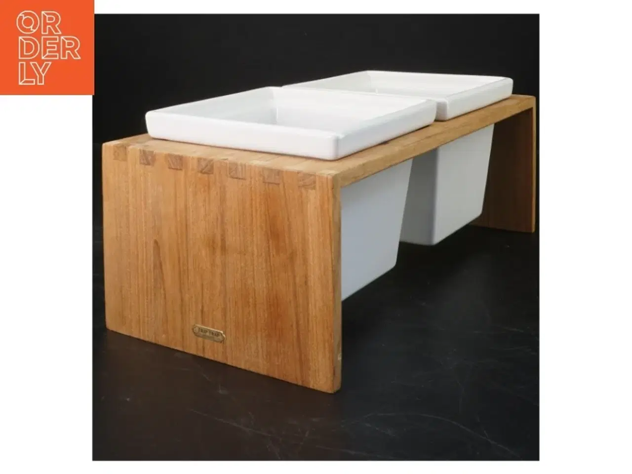 Billede 1 - Træ serveringsbakke med porcelænsskåle fra Trip Trap (str. 10x30x15 cm)