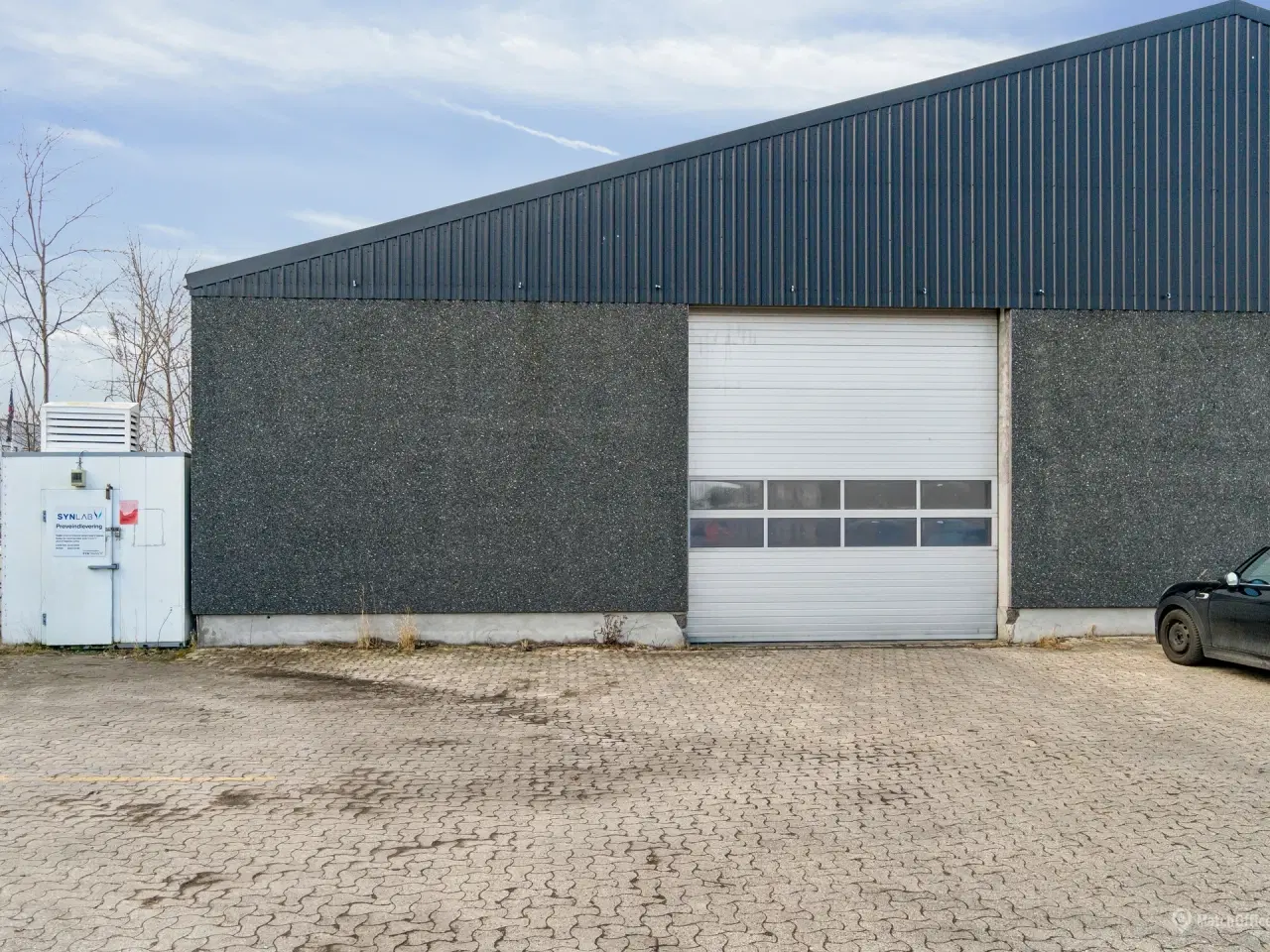 Billede 3 - 2.080 m2 logistiklejemål med 6 porte og en loftshøjde på 8 m. beliggende i Hvidovre.