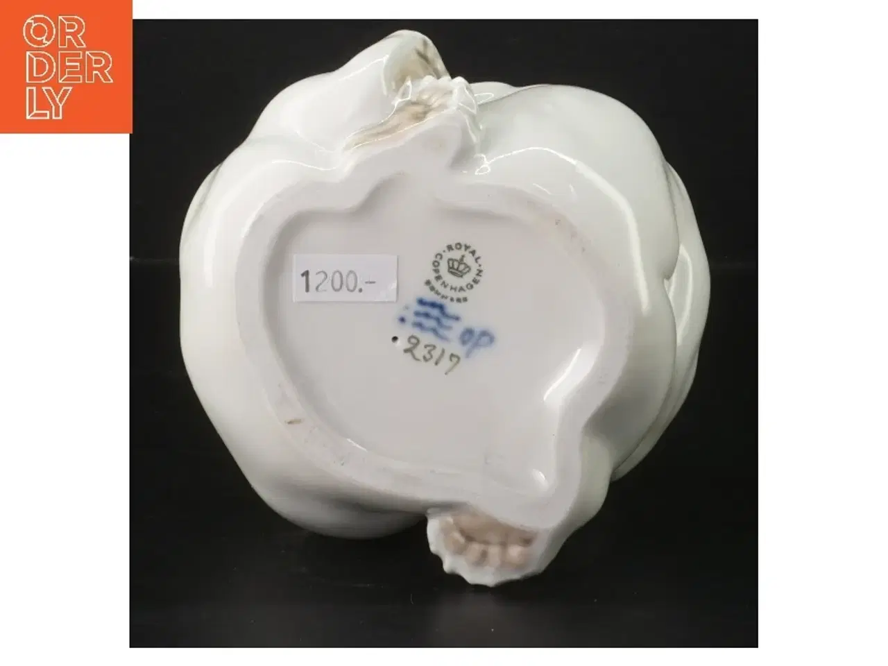 Billede 2 - Porcelænsfigur af isbjørn fra Royal Copenhagen (str. 15x15 cm)