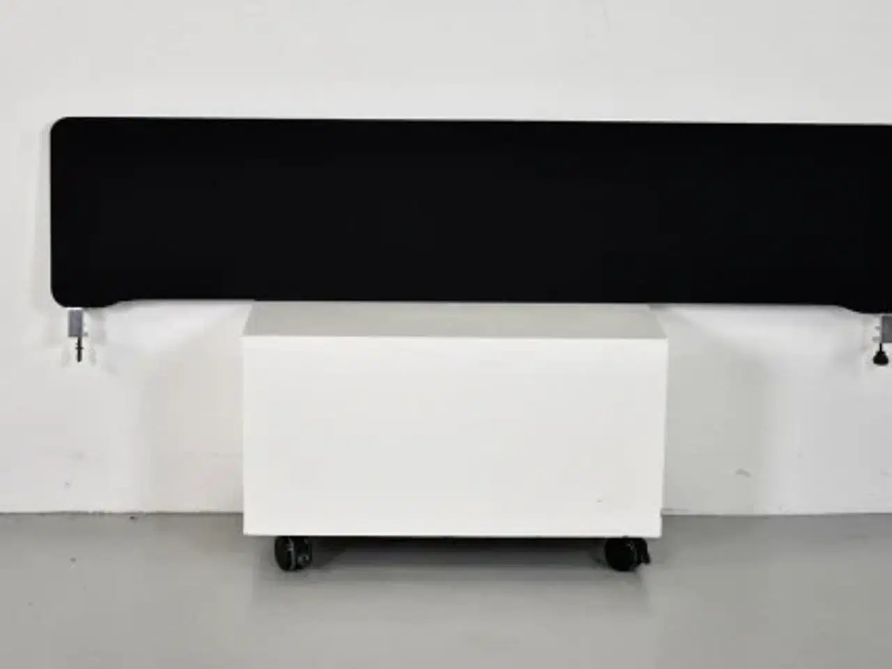 Billede 1 - Lintex edge bordskærm i sort, inkl. 2 blanke beslag