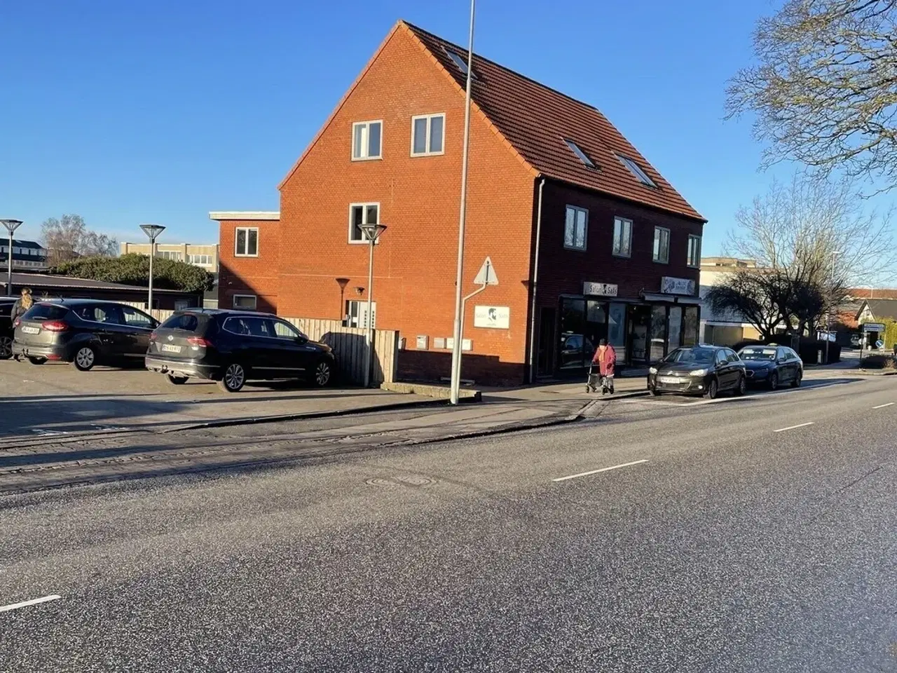 Billede 2 - Attraktiv investeringsejendom med bolig- og erhvervslejemål i Højbjerg