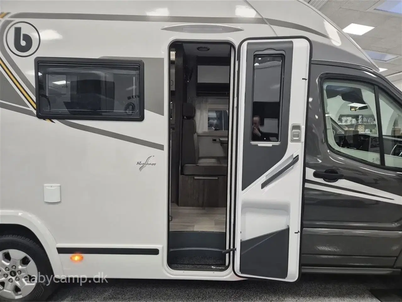 Billede 5 - 2025 - Benimar Yrteo 861 Premium   Benimar Slim Version 214 cm bred