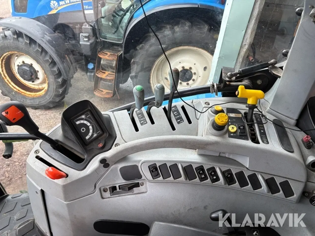Billede 12 - Traktor New Holland T6030