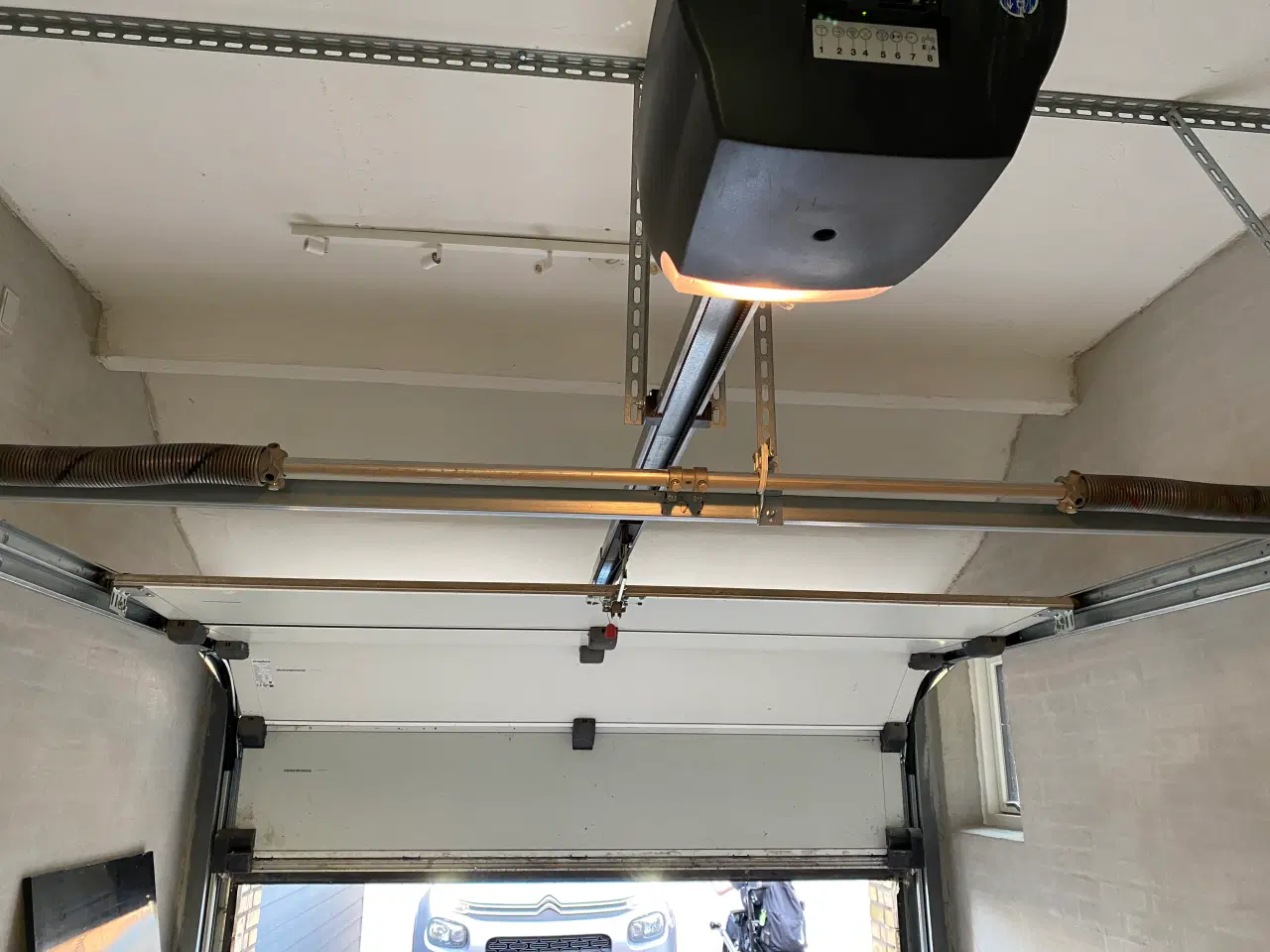 Billede 5 - Crawford garageport med fjernbetjening