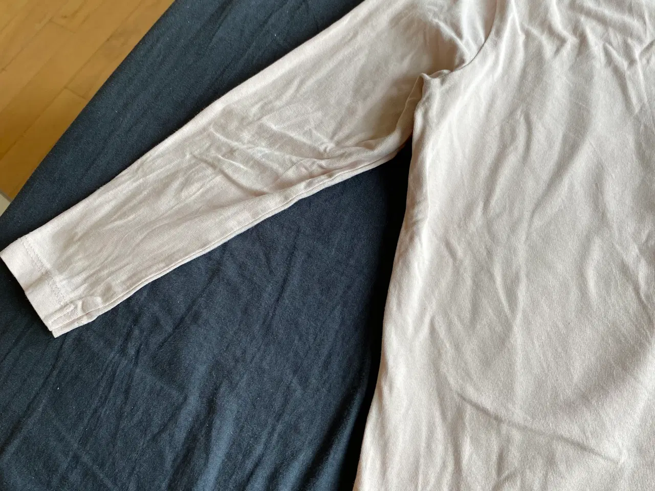 Billede 5 - Bluse stjernemotiv 