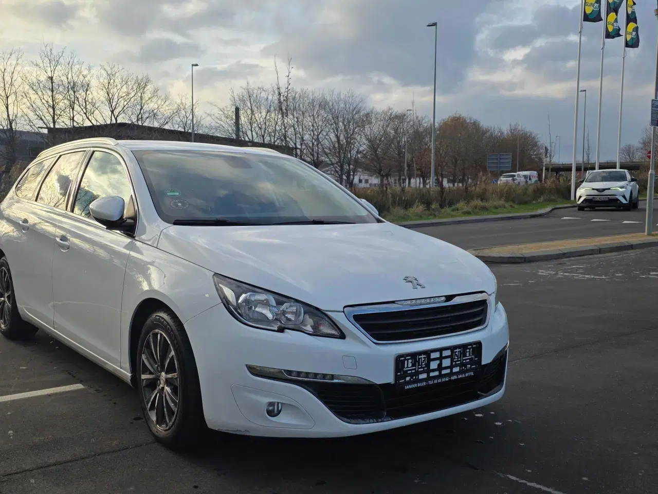 Billede 4 - Peugeot 308 1.6 BlueHDi Diesel med træk 