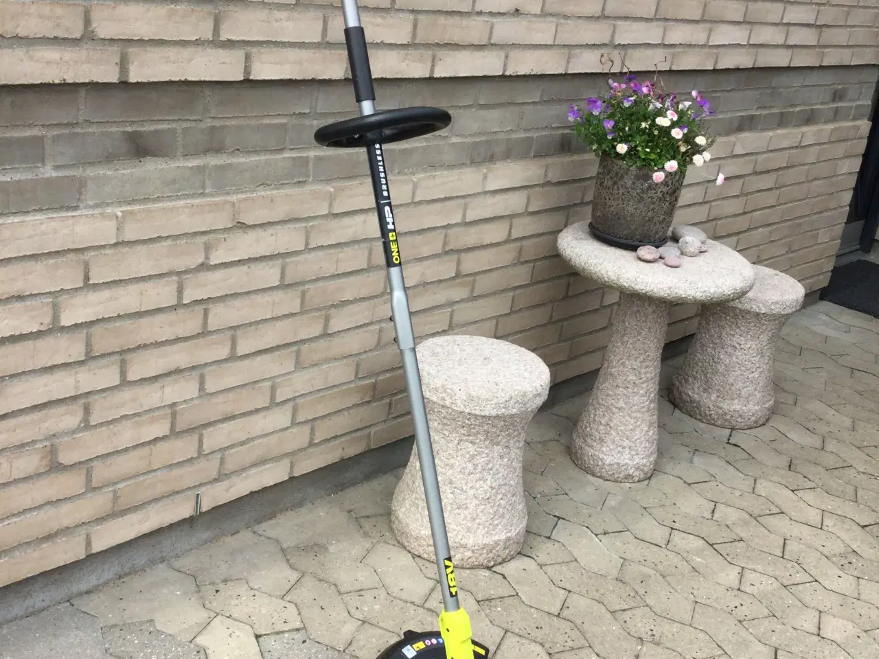 Billede 2 - Ryobi Græstrimmer