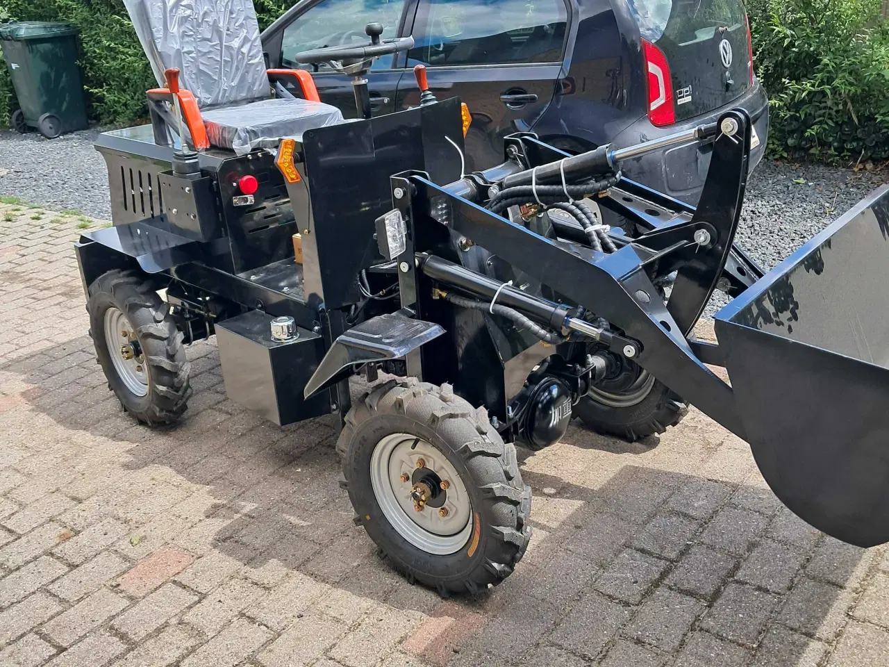 Billede 1 - Ny minilæsser sælges.