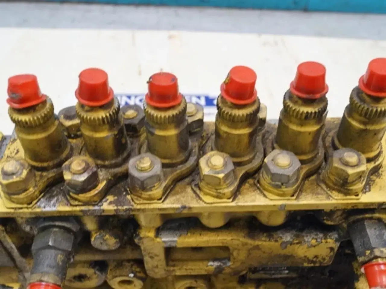 Billede 11 - Ford 678 HT Brændstofpumpe 84214403