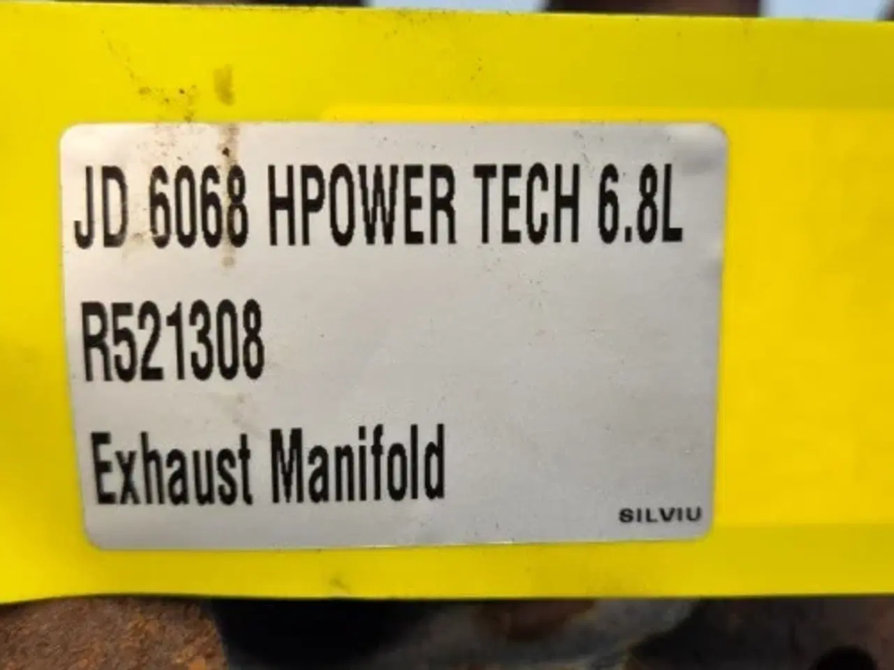Billede 8 - John Deere  6068   Manifold   R521308