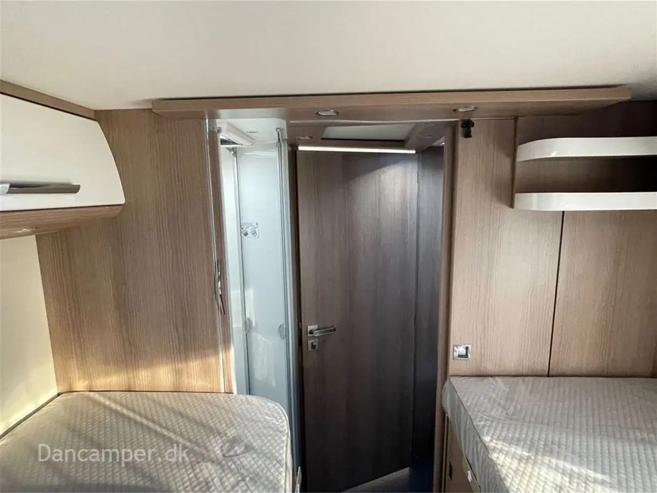 Billede 36 - 2026 - Carthago c-tourer I 145 LE   Design og komfort når det er bedst! MERCEDES 170 Hk, 9-trin aut.gear, adaptiv fartpilot,  4,2/4,5 tons totalvægt