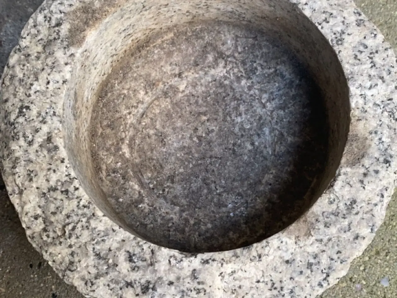 Billede 6 - Granitskål rund udendørs skål grå