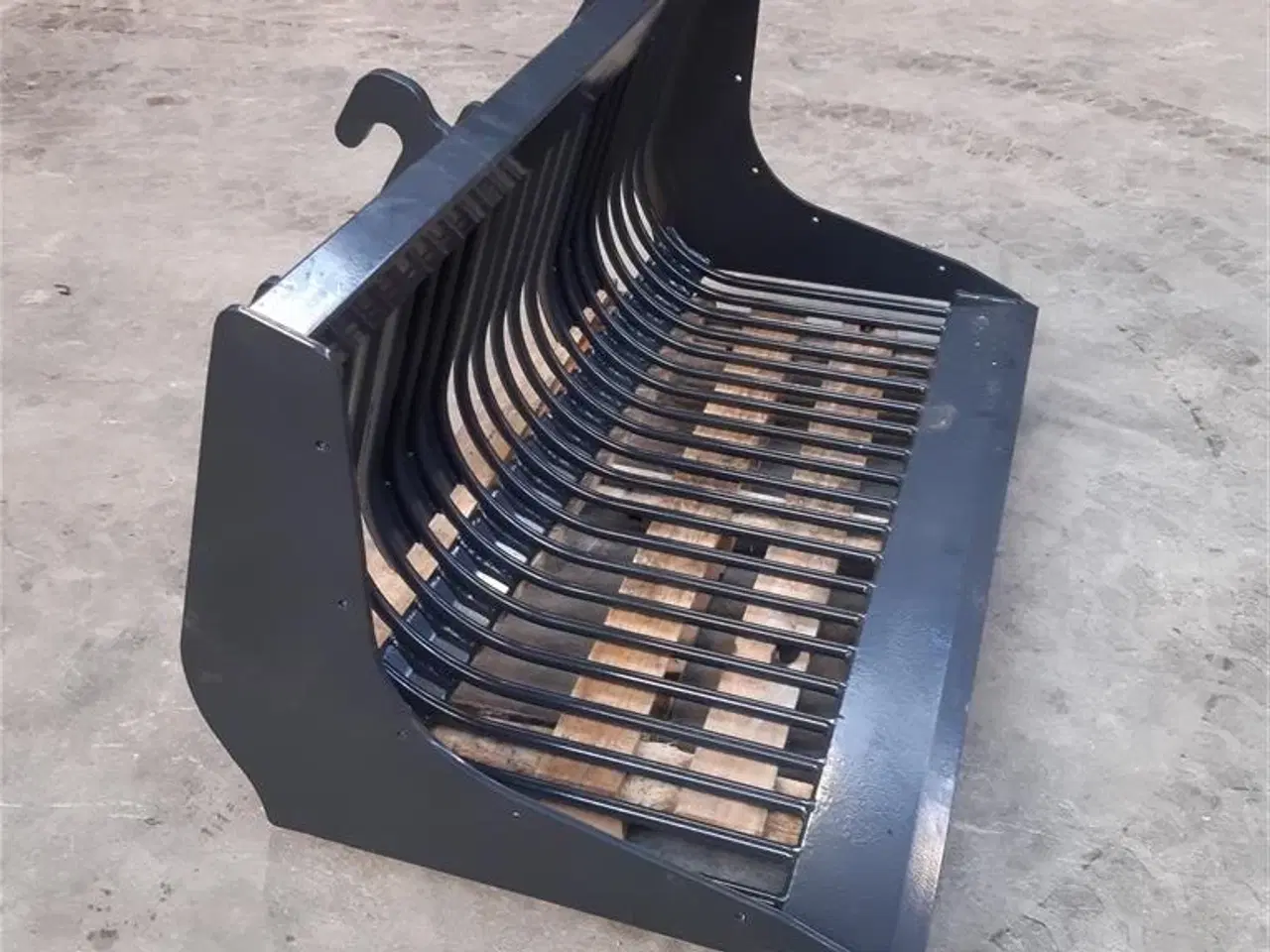 Billede 4 - Eurotrac riste skovl med Giant beslag