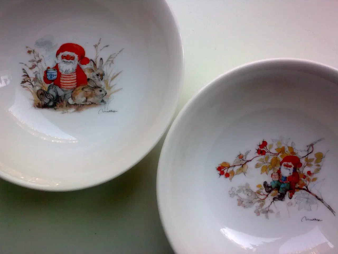 Billede 2 - Mads Stage * Julemandens skål * 2 i hvid porcelæn.