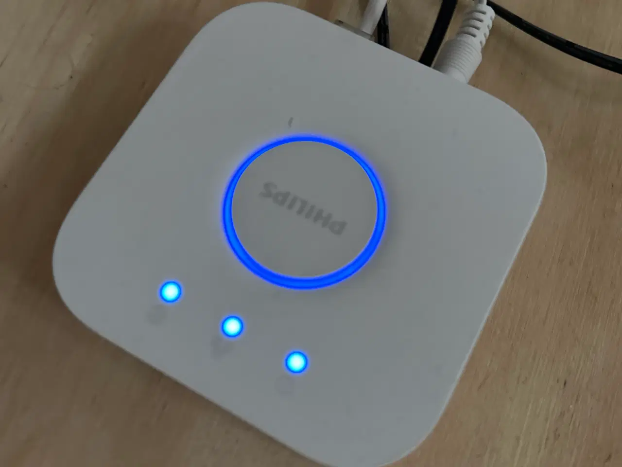 Billede 1 - Philips Hue Bridge Smart Home Controller + 2x lys