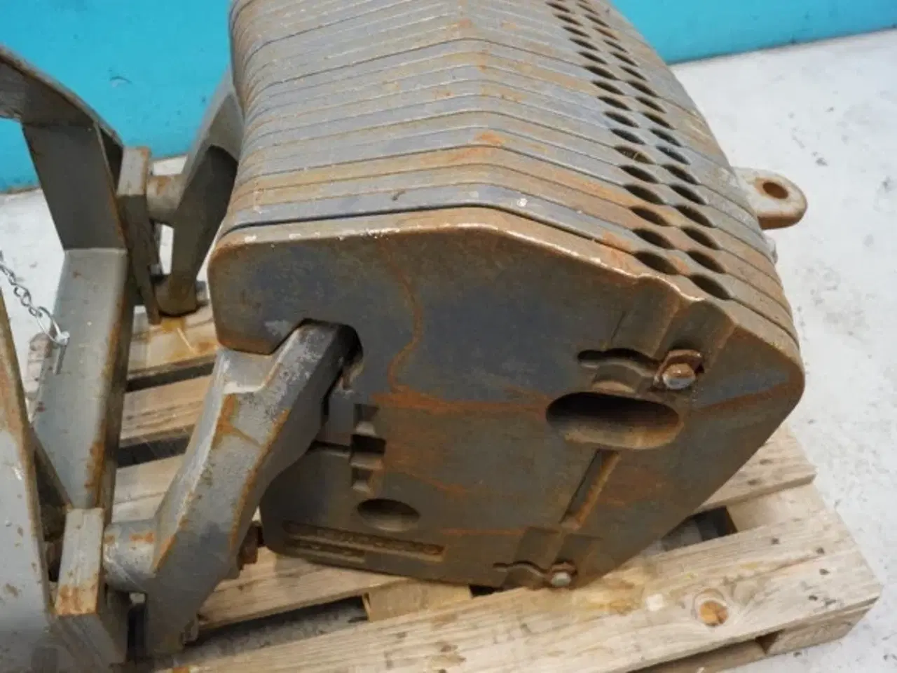 Billede 14 - New Holland 8770 SS Frontvægt 