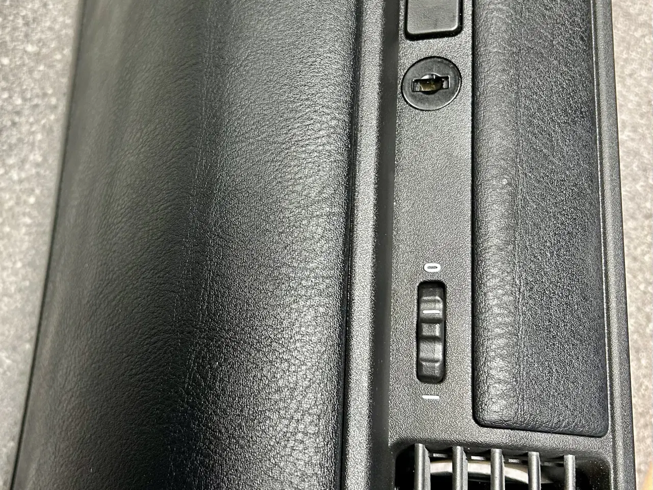 Billede 3 - BMW E36 Handskerum komplet.