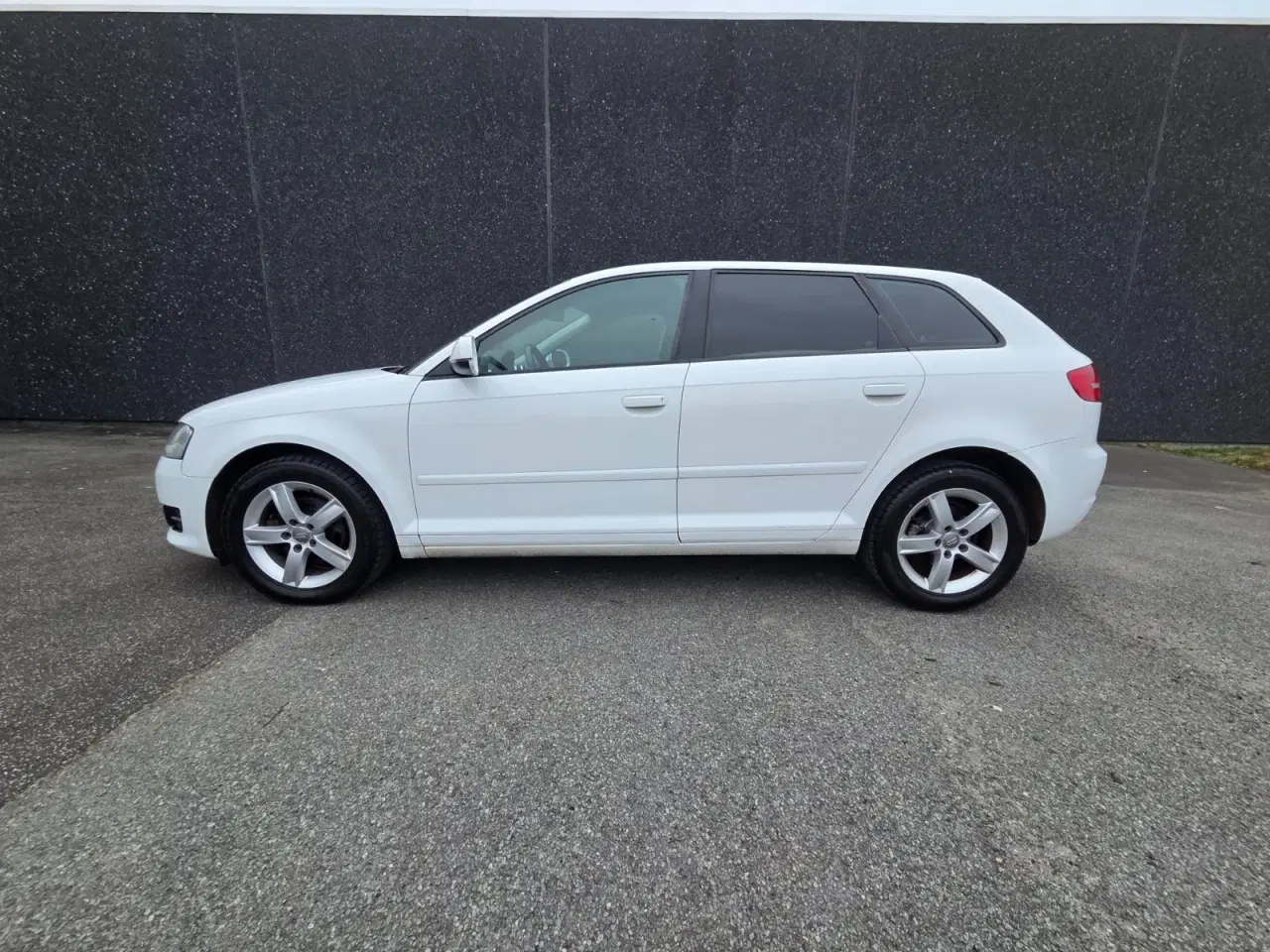 Billede 1 - Audi A3 1,6 TDi Ambiente Sportback