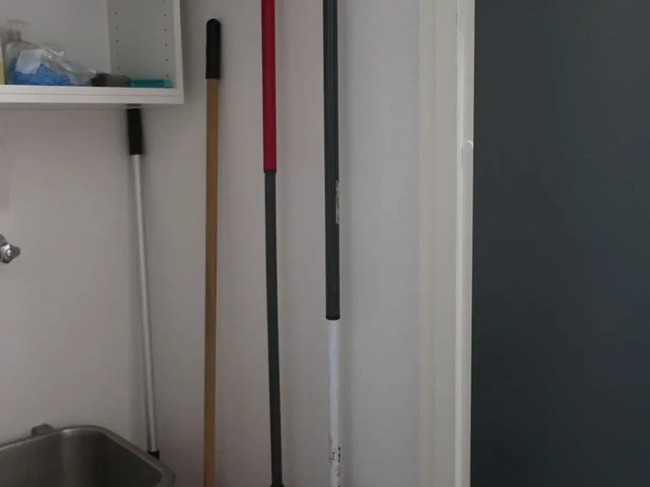 Billede 3 - Indhold i rum