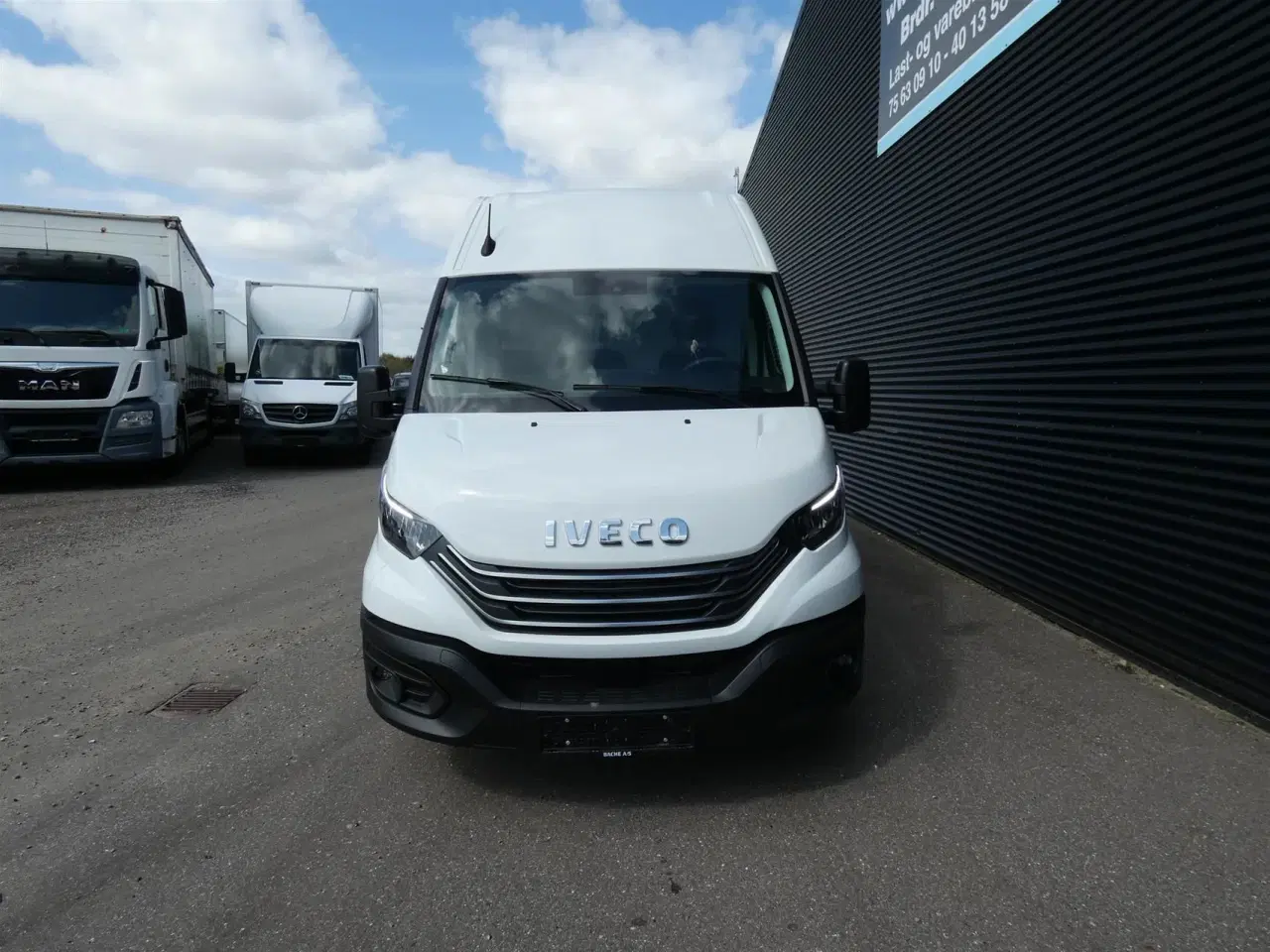 Billede 3 - Iveco Daily 35C18 12m3 3,0 D Hi-Matic 180HK Van 8g Aut.