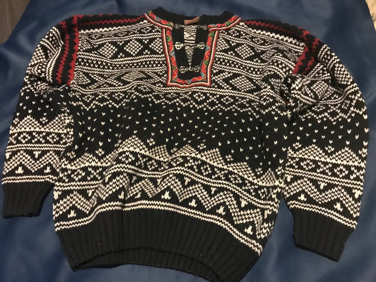 Billede 1 - Sweater, Norske Uld striktrøjer Pullover, str. L