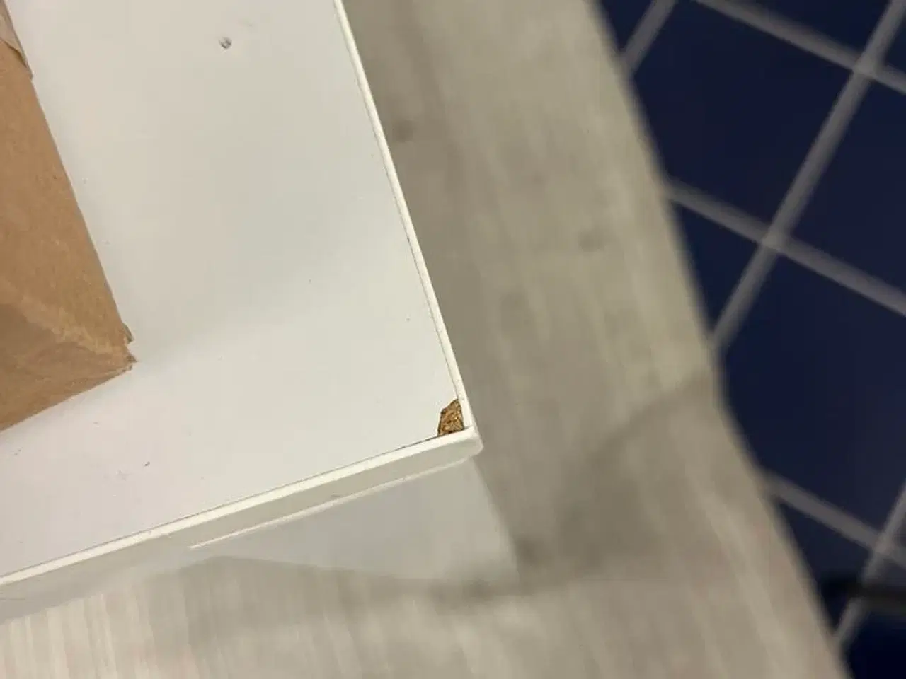 Billede 3 - Spisebord IKEA inkl. tæppe