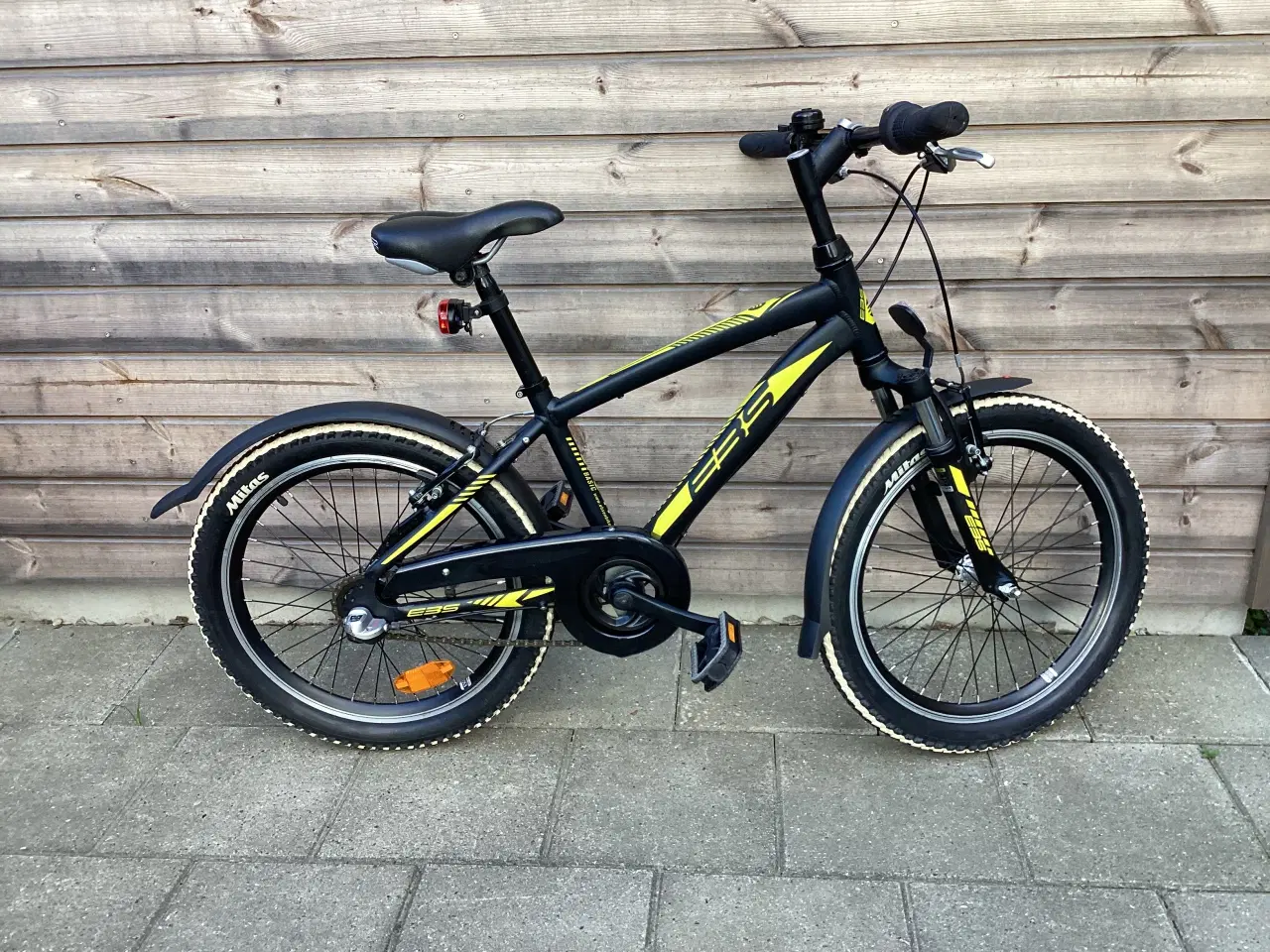 Billede 4 - EBS drengecykel med 20 tommer hjul, meget velholdt