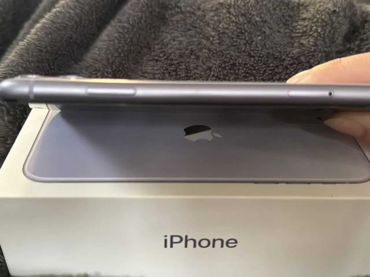 Billede 5 - iPhone 11 - 128 GB - Purple.