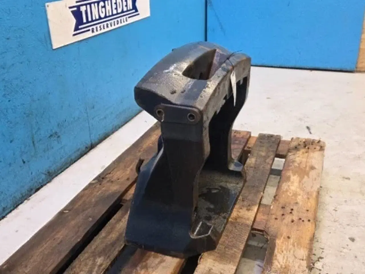 Billede 4 - New Holland T7 Frontvægt Holder 84232748