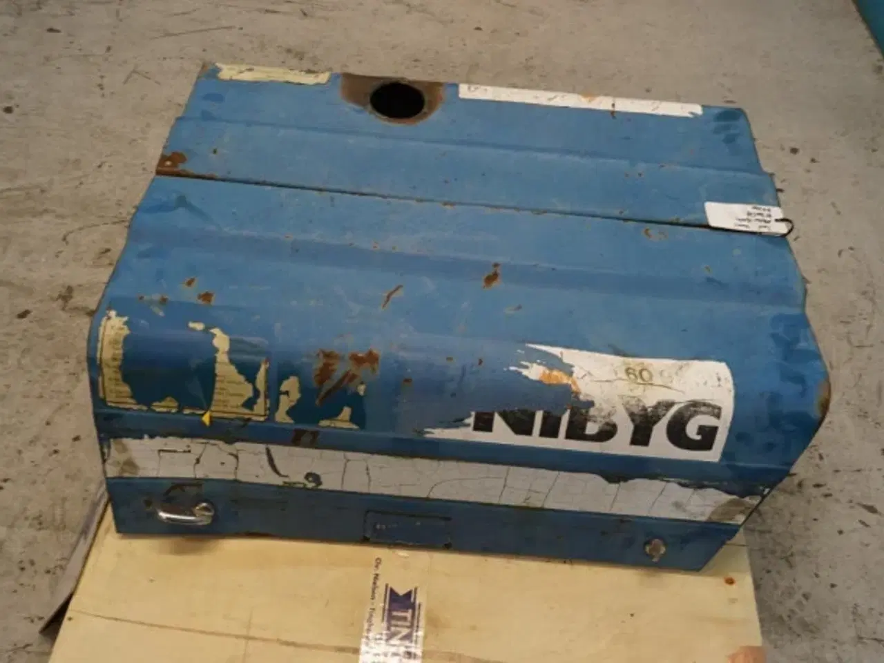 Billede 10 - Ford 4000 Motorhjelm