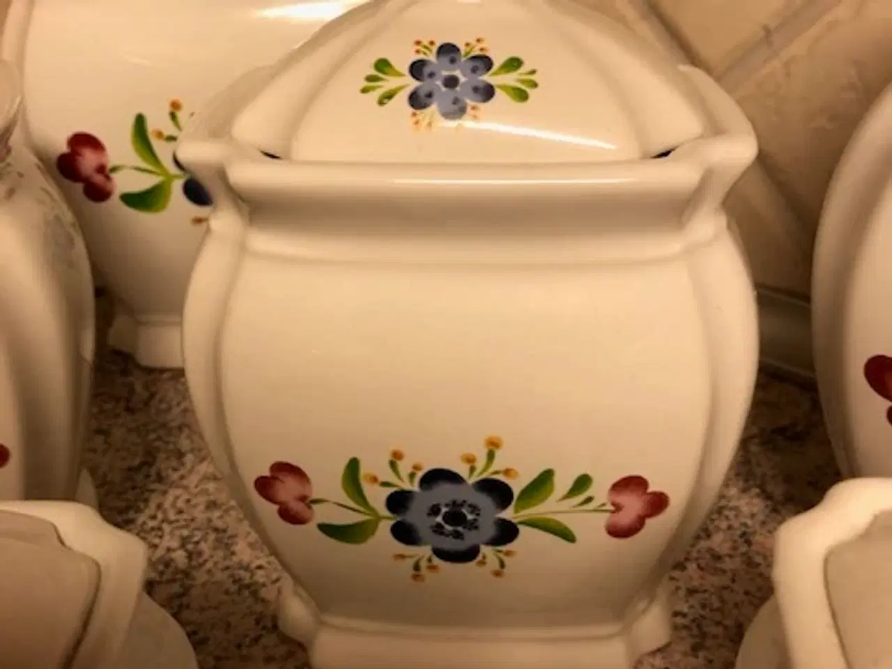 Billede 1 - 8 krukker