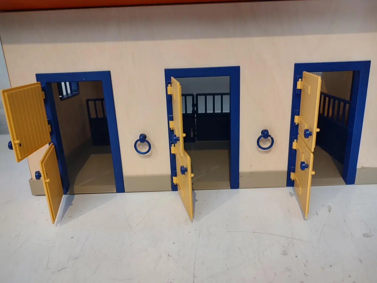 Billede 2 - Schleich hestestald