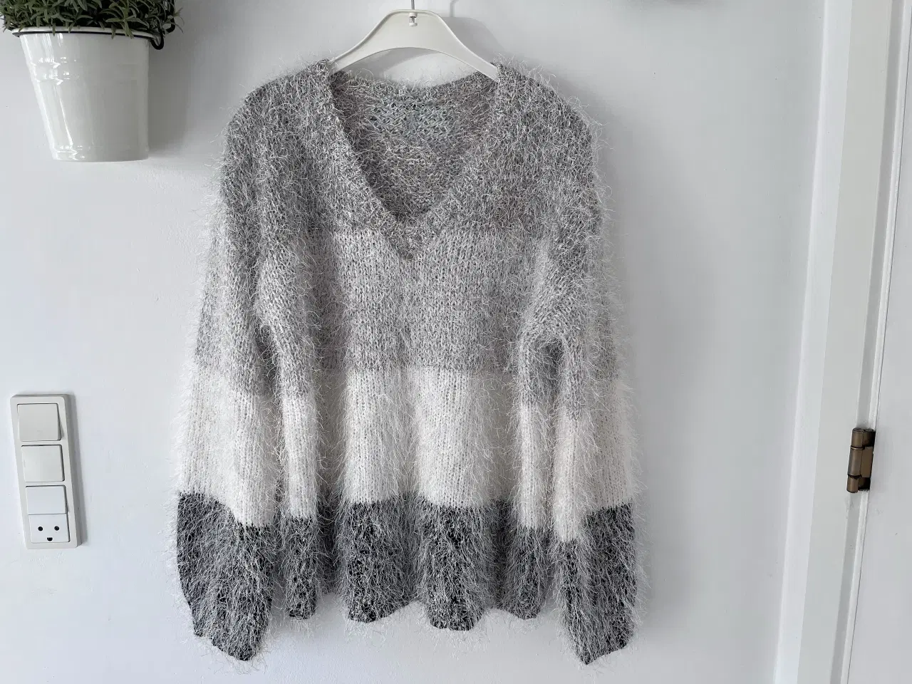 Billede 1 - Sweater, Bluse, Str. 36