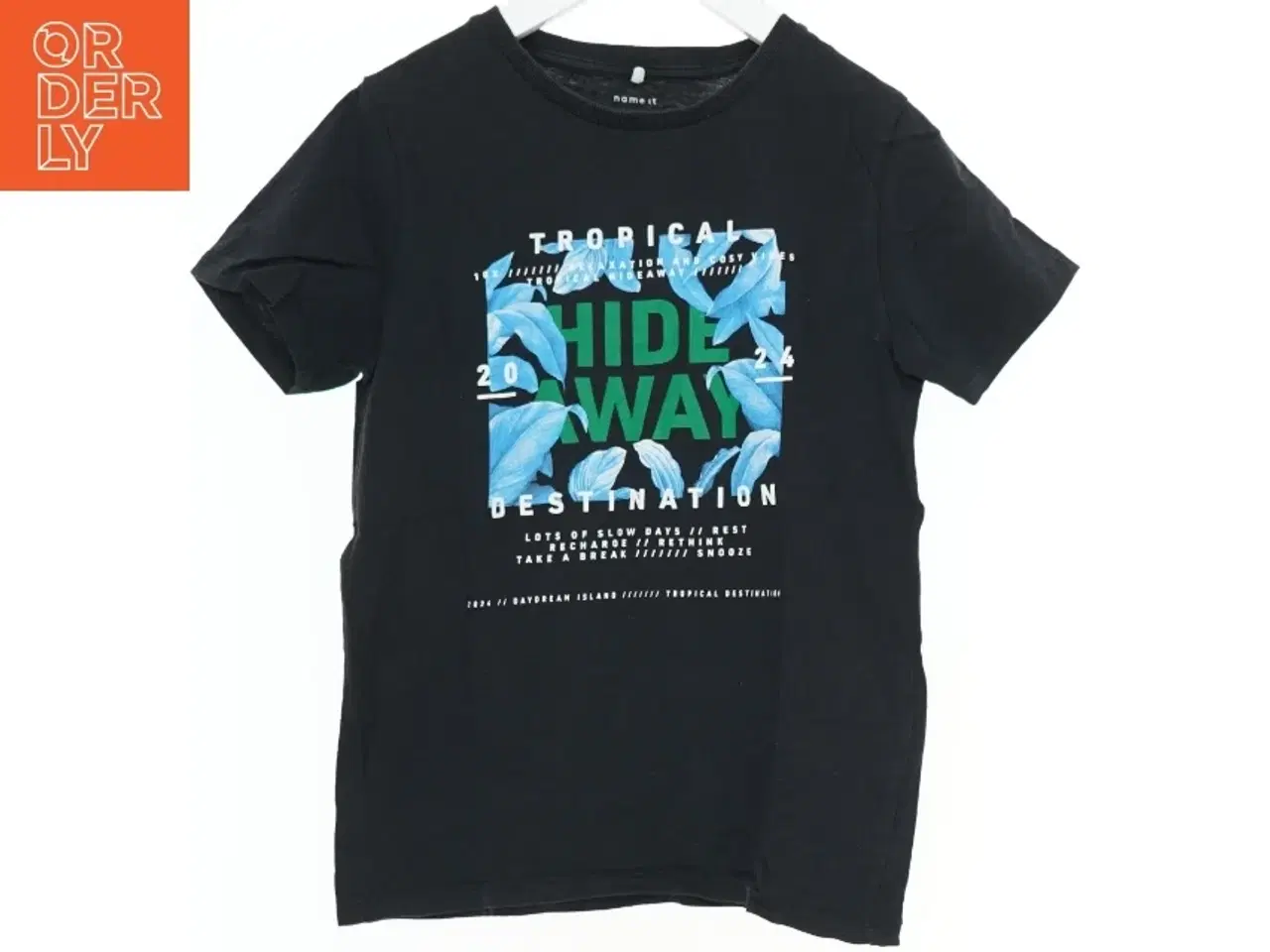 Billede 1 - Sort T-shirt med print fra Name It (str. 134)
