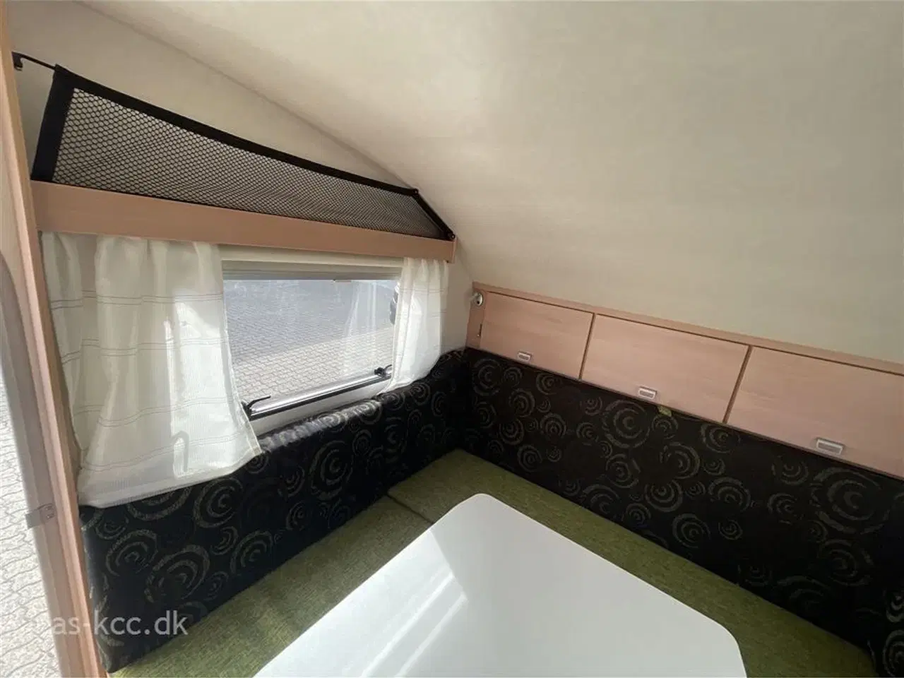 Billede 10 - 2010 - Tabbert T@b 320 RS   T@P 320 RS årgang 2010. 3 sovepladser, 4 siddepladser, Telt, Solsejl.