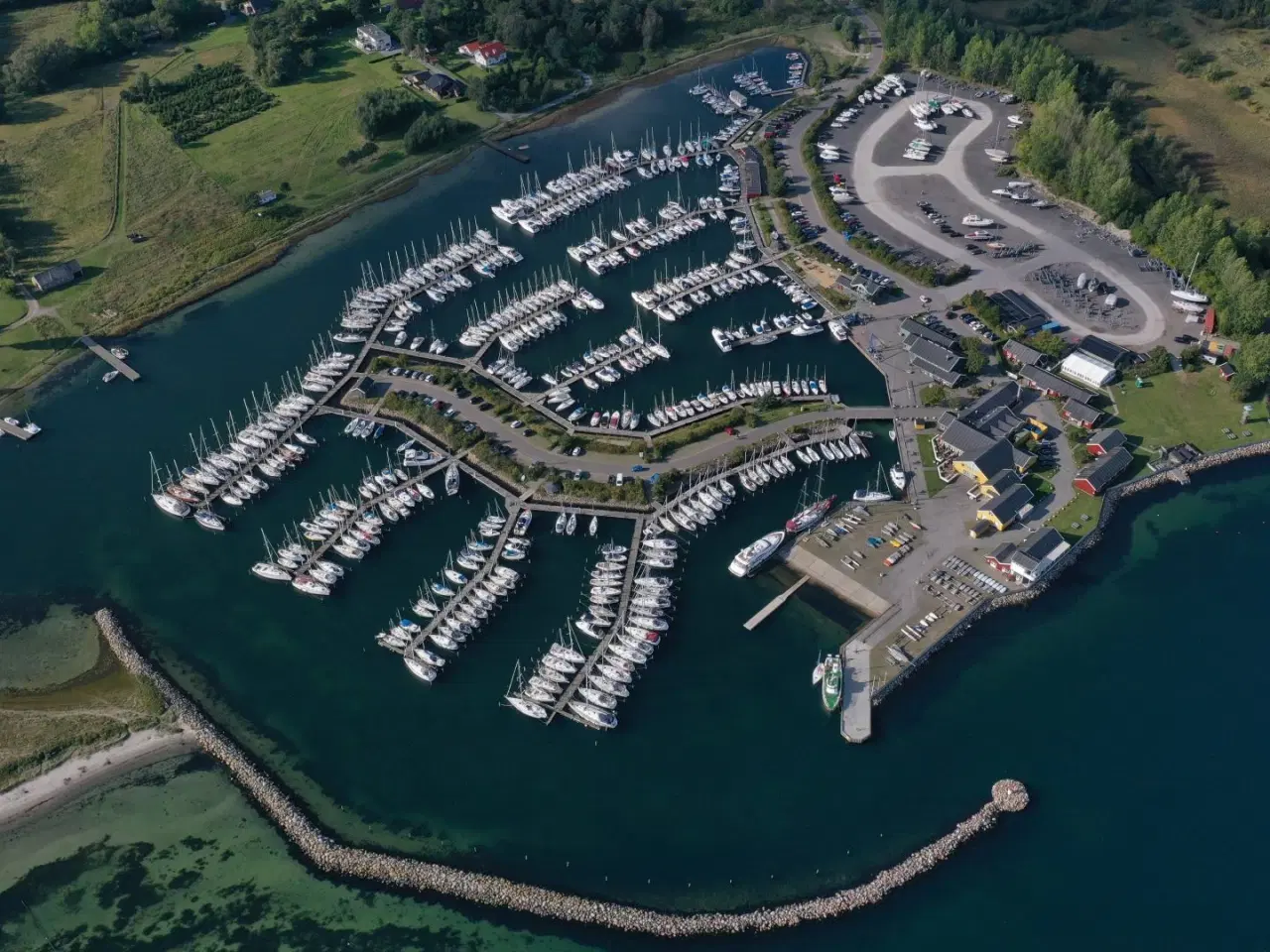 Billede 1 - Bådplads i Kaløvig Havn sælges