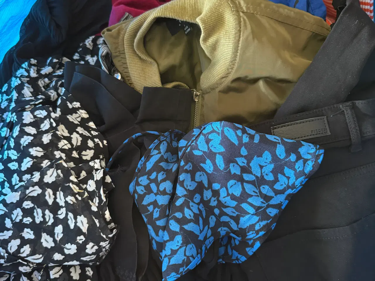 Billede 1 - Pige/dametøj str xs,s, 34,36,38