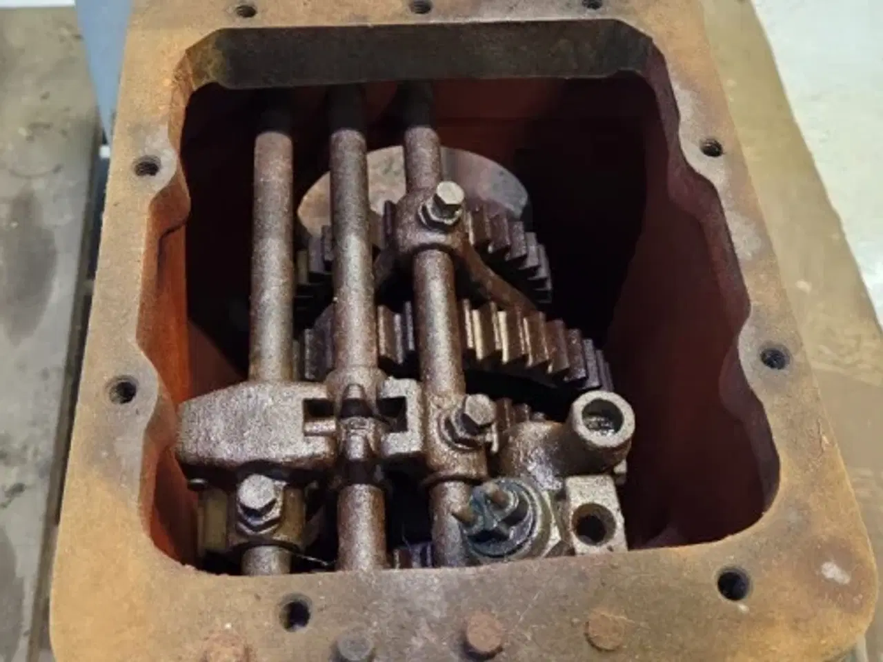 Billede 13 - Ford 4000 Gearkasse