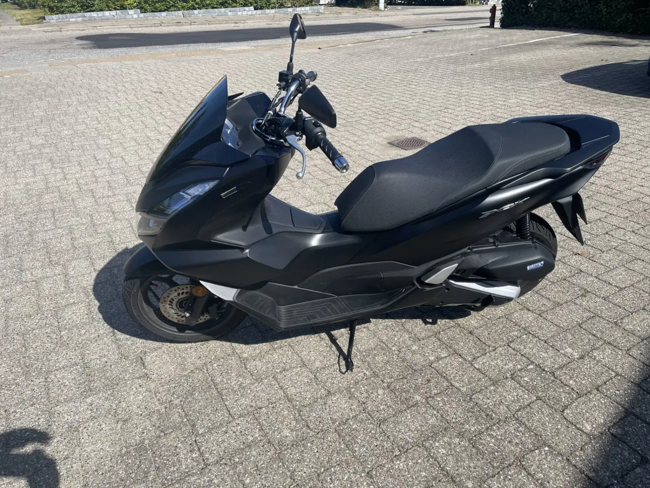 Billede 2 - honda pcx 125 som ny. kan tage billig bil i bytte.