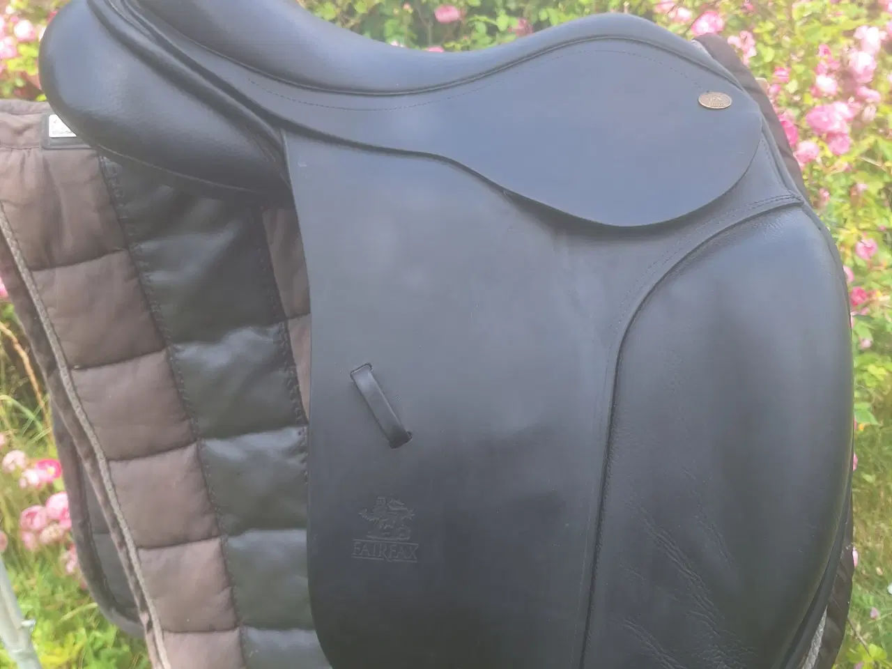Billede 2 - FAIRFAX Dressursadel 17' sort
