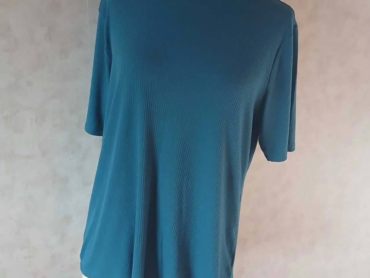 Billede 1 - Rib strik T-shirt str XL 