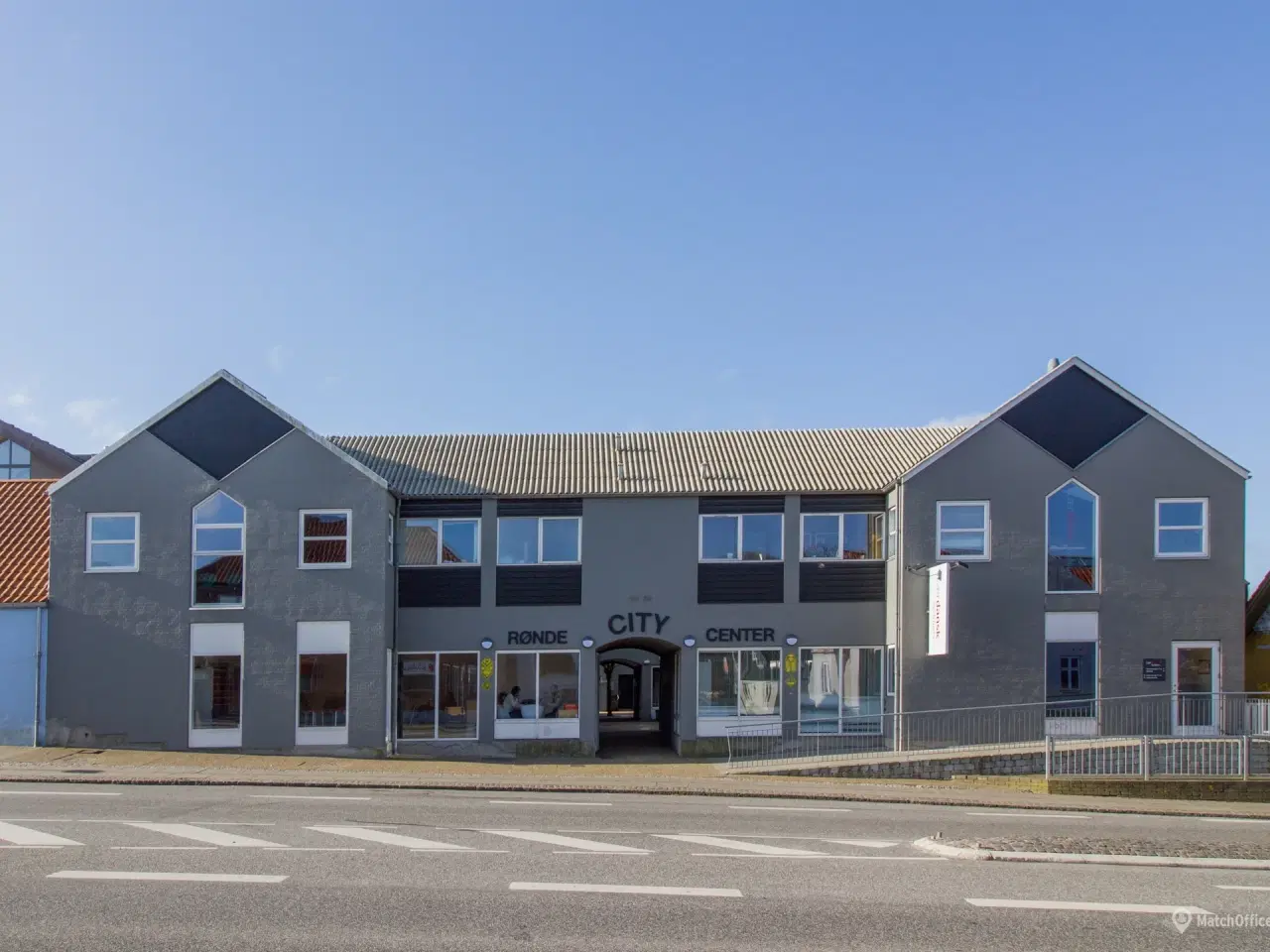 Billede 1 - Kontor / Undervisning / Butik i Rønde midtby