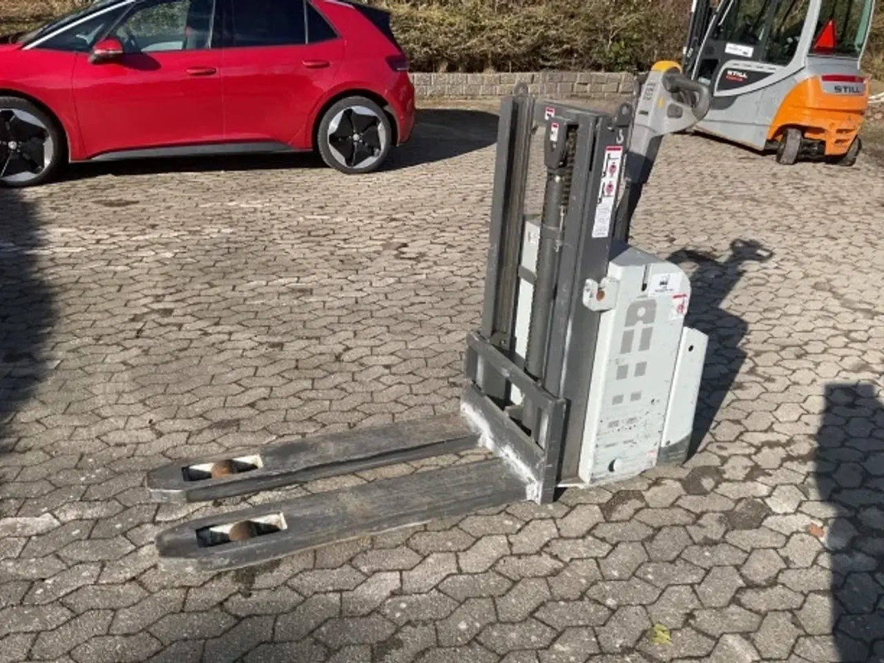 Billede 2 - Atlet stabler 1250 kg kun 300 Timer