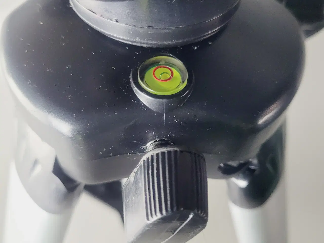 Billede 5 - ⭐️· 📸 Alsidigt Kamerastativ / Tripod med Taske