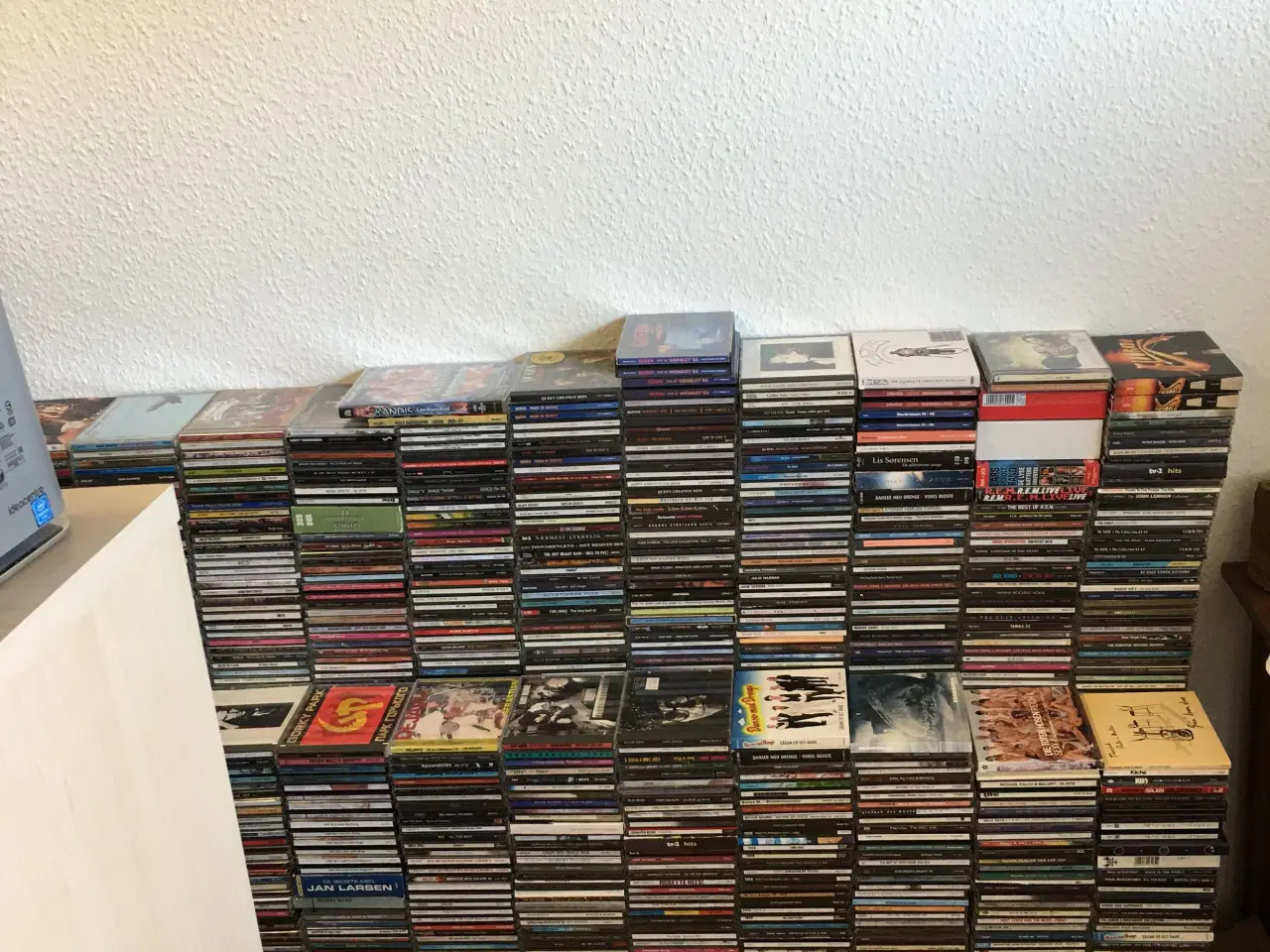 Billede 4 - 2040   CD Album Blandet.