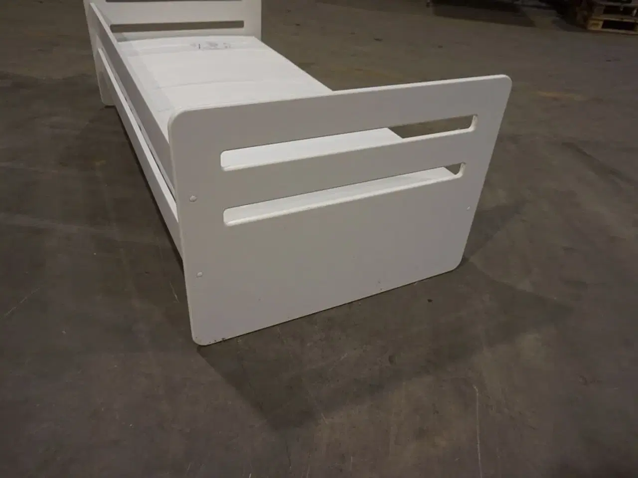 Billede 4 - Alpha juniorseng med madras 80x160 cm - hvid